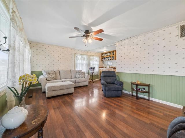 39 Forbes Drive