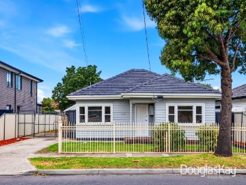 39 Glengala Road, Sunshine West
