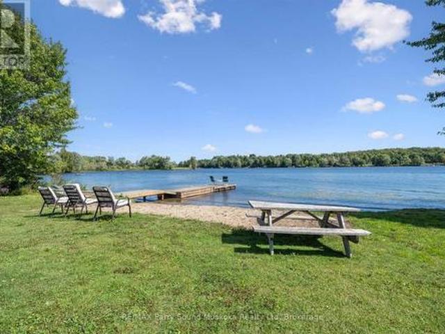 39 Hardies Road, Mckellar, ON, P2A 0B5 house for sale | Listing ID X12986 | Royal LePage