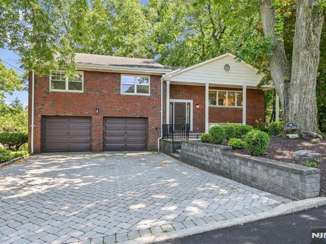 39 Hickory Street