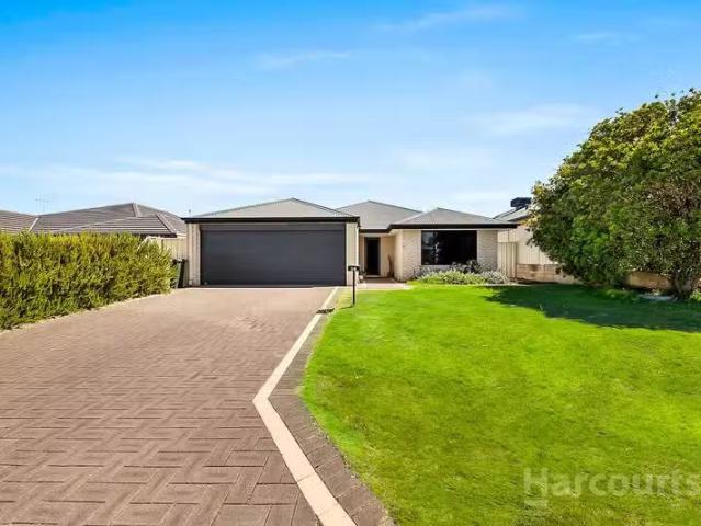39 Highcliffe Circle, LAKELANDS, WA 6180 House for Rent