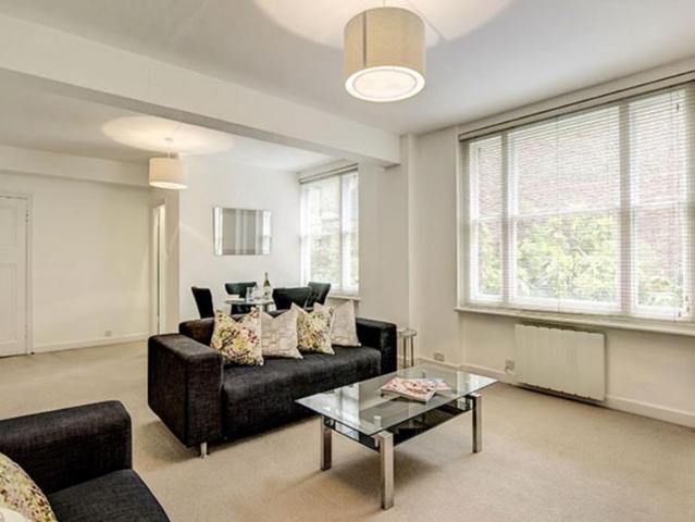 39 Hill Street, London 1 bed flat to rent £3,857 pcm £890 pw