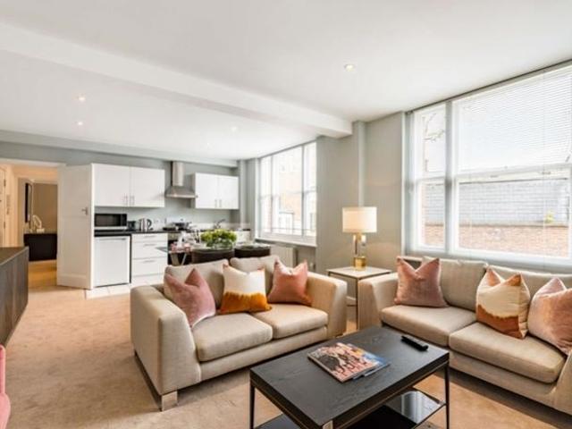39 Hill Street, London W1J 1 bed flat to rent £3,856 pcm £890 pw