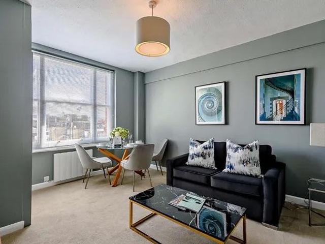39 Hill Street, Mayfair W1J 1 bed apartment to rent £3,207 pcm £740 pw