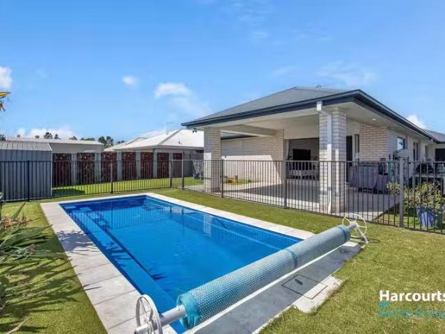 39 Iluka Way, JACOBS WELL, QLD 4208 House for Rent