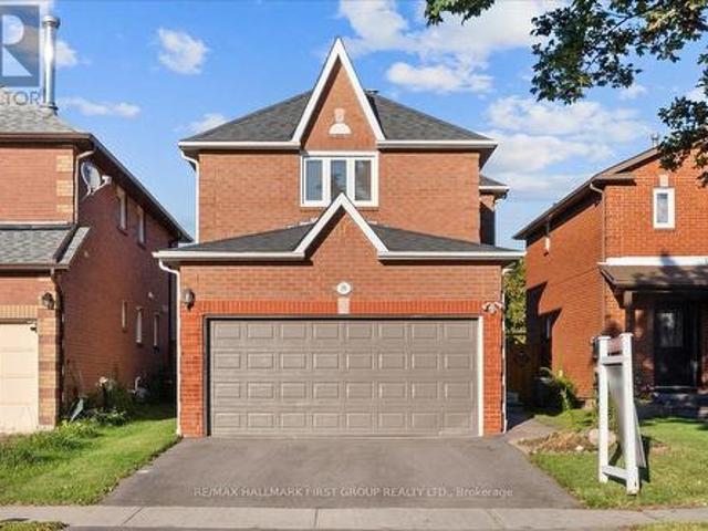 39 Keys Drive, Ajax, ON, L1T 3R3 house for sale | Listing ID E13692 | Royal LePage