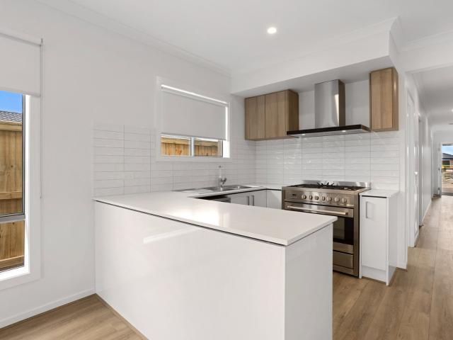 39 Liston Ave