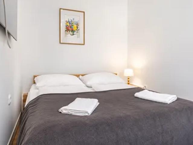 39 m² 2 Zimmer Wohnung mit Schlafzimmer und Wohnzimmer 1150 Wien ab Oktober für 1 3 Monate zu vermieten