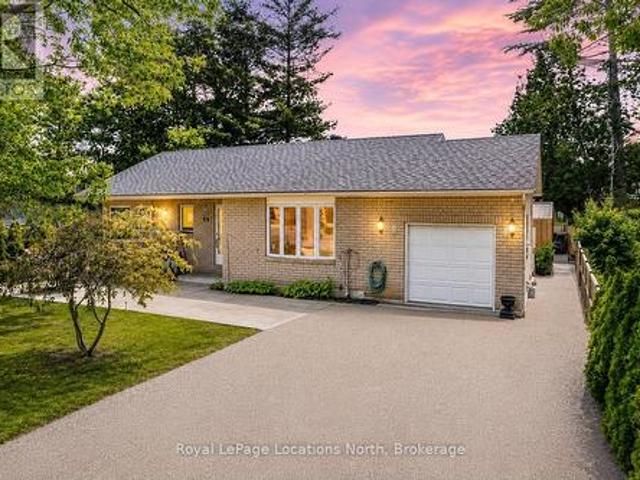 39 Mccague Street, Wasaga Beach, ON, L9Z 2E5 house for sale | Listing ID S13584 | Royal LePage