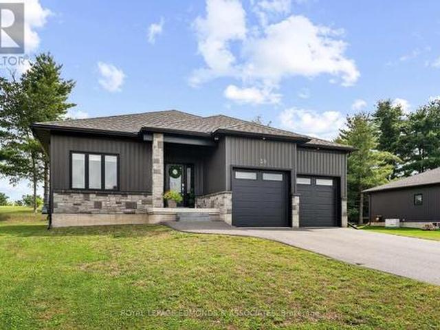 39 Morrison Drive, Whitewater Region, ON, K0J 1K0 house for sale | Listing ID X13711 | Royal LePage