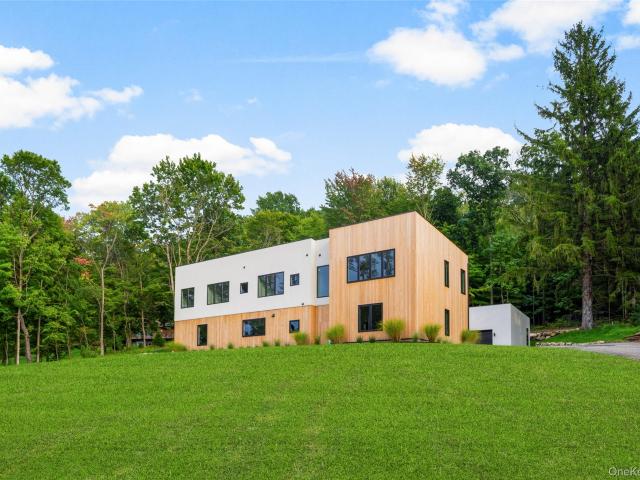39 Mountain Lane