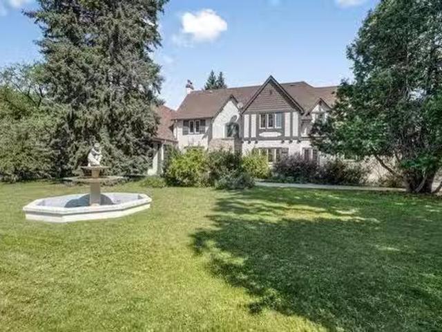 39 Nanton Boulevard, Winnipeg, MB, R3P 0N1 house for lease.
