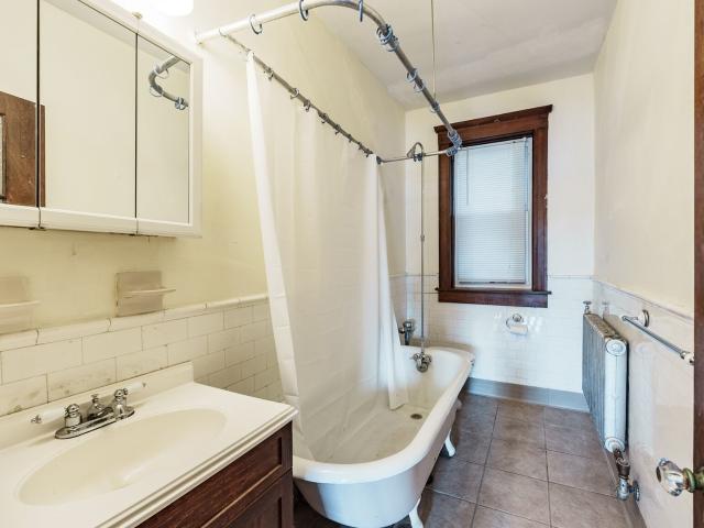39 O'Connor Ave Unit 2R, Holyoke, US, MA