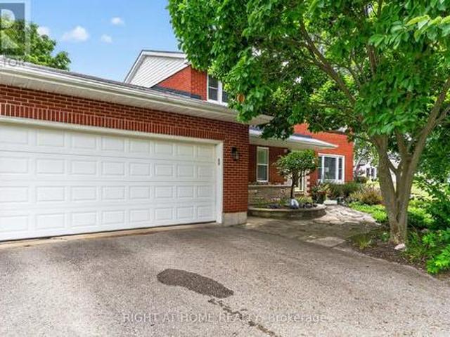 39 Park Avenue, St. Thomas, ON, N5R 4V9 house for sale | Listing ID X13607 | Royal LePage
