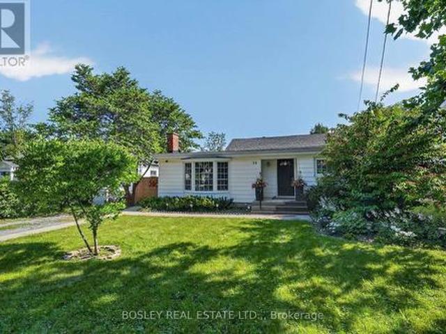 39 Platoff Street, Niagara On The Lake Town, ON, L0S 1J0 house for sale | Listing ID X13570 | Royal LePage