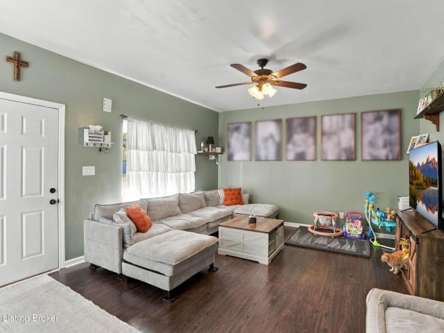 39 Quail Hollow Dr