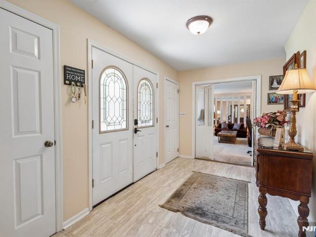 39 Robin Hood Way