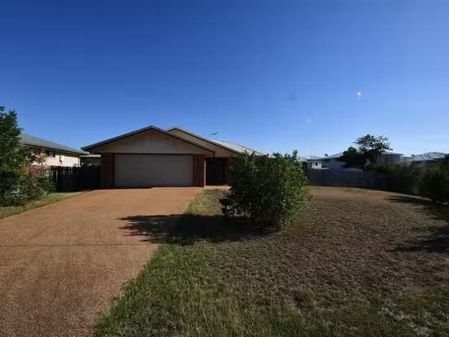 39 Seonaid Place, Gracemere, QLD 4702