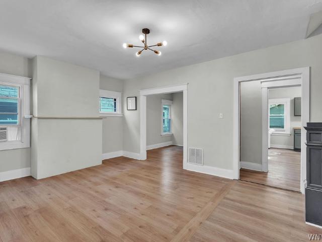 39 Springville Avenue