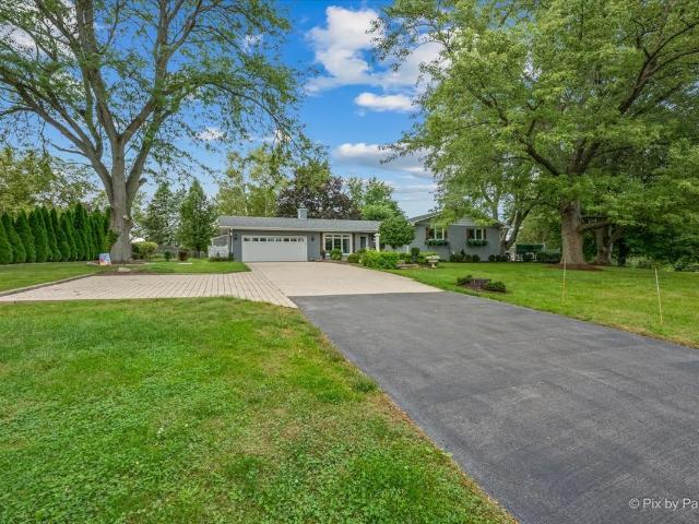 39W440 Campton Hills Drive