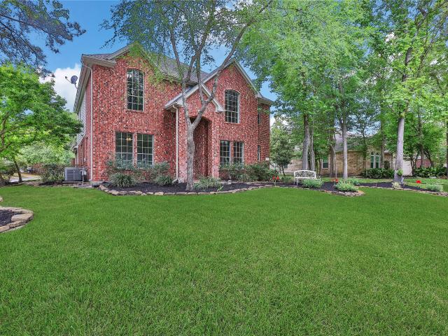 3 Murmuring Creek Place