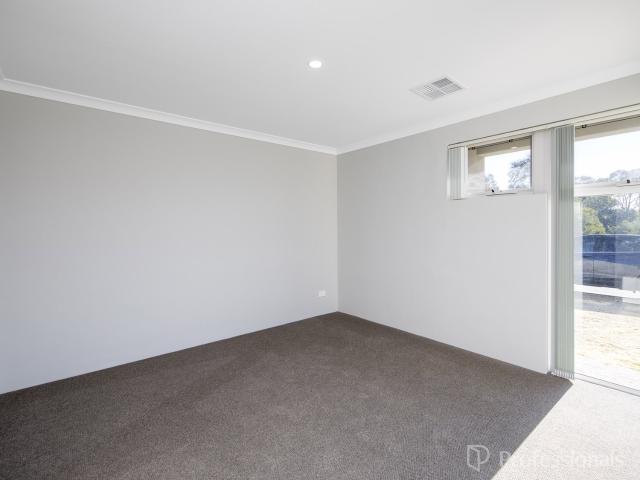 3 Mannikin WayMaddington WA 6109, Australia