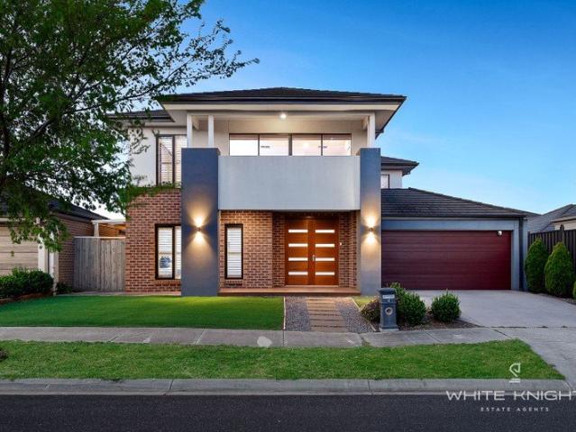 3 MASTERS TOTAL 4 SHOWERS A 52 sq, 512sqm CAPTIVATING ABODE IN MODEINA READY TO MOVE IN!