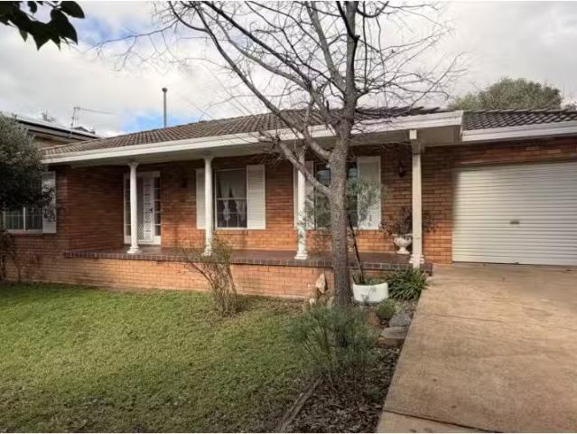 3 Market Street, Mudgee House for rent Listed by Kelly Rae of.