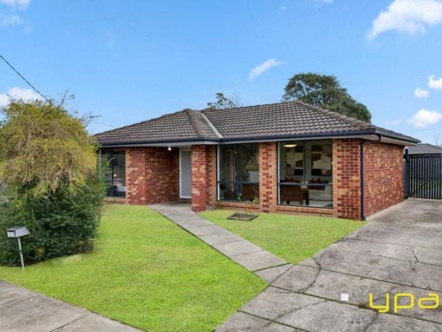 3 Maureen Close, Cranbourne West