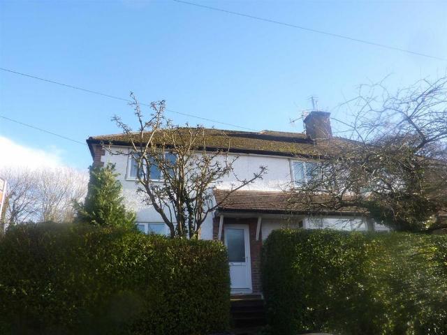 3 Maynards Road, Hemel Hempstead, HP2 House of multiple occupation to rent £550 pcm £127 pw