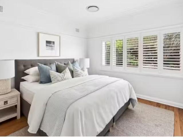 3 Mc Donald Street, Freshwater House for rent Listed by Ella.