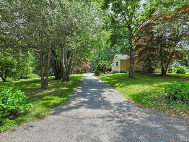 3 Meadow Park Road