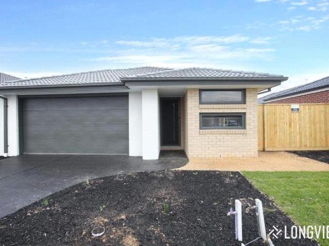 3 millicent parade, officer, vic, 3809