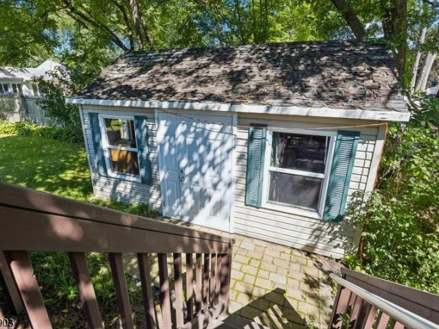 3 Minnehaha Blvd
