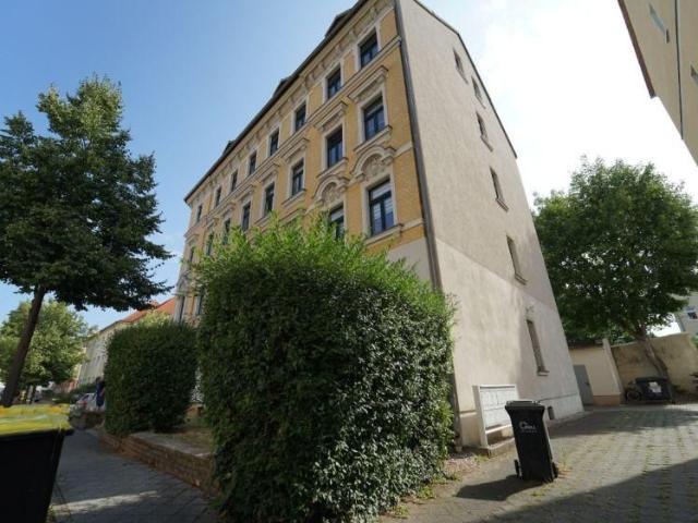 / 3 Minuten zum Cospudener See * 2 Raum Wohnung mit EBK / ab 01.07