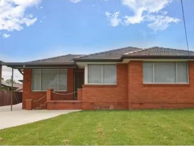 3 Moorgate Street, TOONGABBIE House for rent Listed by Toonga.
