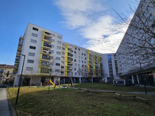 3 MONATE MIETFREI! UNBEFRISTETE MIETDAUER 2 ZIMMERWOHNUNG MIT BALKON UND KÜCHE
