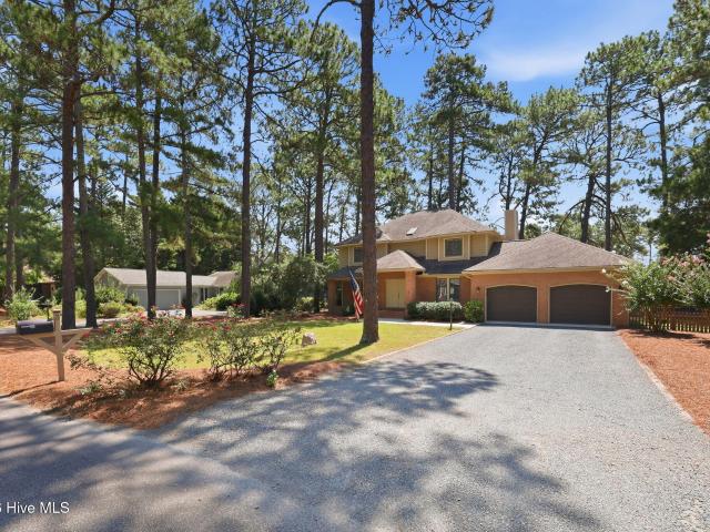 3 Montclair Lane