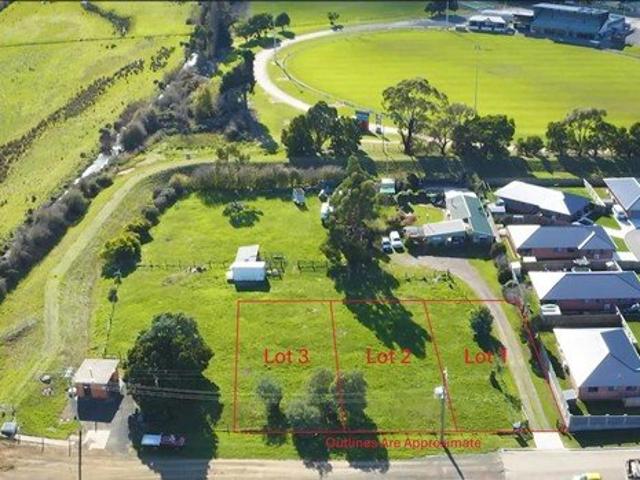 3 New Lots in Paton Street, Longford!