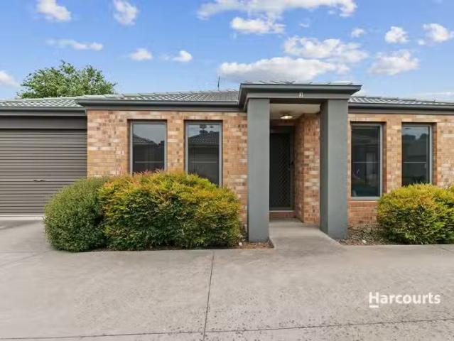 3 Nikolai Place, Clyde North, VIC 3978 House for Rent