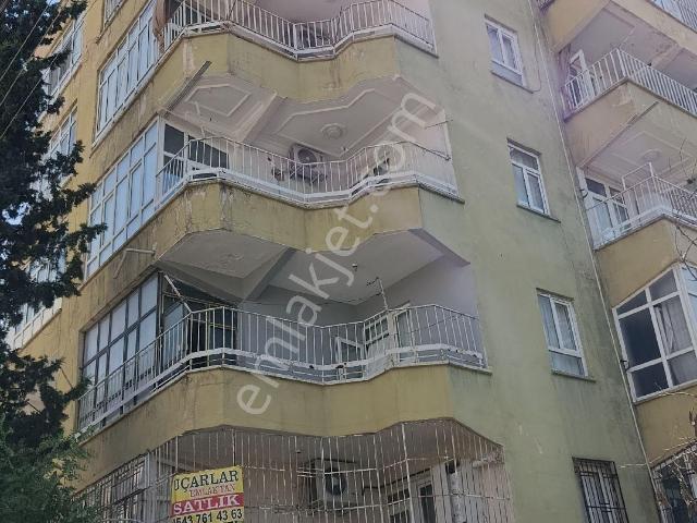 3 Oda Doğalgazlı 1 Kat Merkezi Konumda
