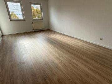 3. OG mit Lift Süd Balkon NEUES Laminat Lift + TG Stellplatz