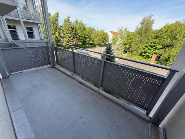 3.OG / Modernes Laminat frei ab 1.10.26 Großer Balkon an der Küche