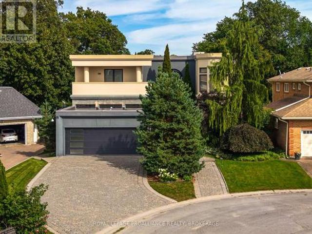 3 Authors Lane, Kingston Central City West, ON, K7M 7W7 Luxury House for sale | Listing ID X13795 | Royal LePage Carriage Trade Luxury Properties