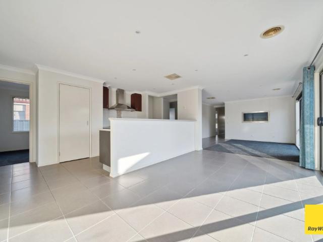 3 Acacia Park Drive