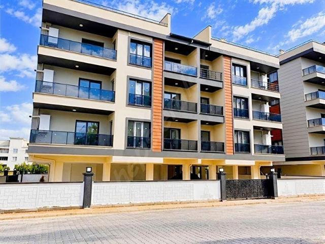3 ADAM EMLAK'TAN REŞATBEY MH SATILIK ÖN CEPHE 2+1 DAİRE