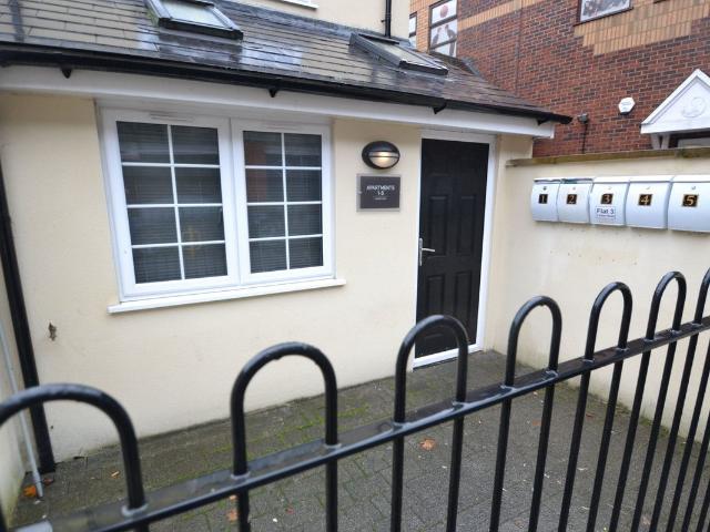 3 Albert Road, Camberley GU15, 2 bed flat to rent, £1,350 pcm | PrimeLocation