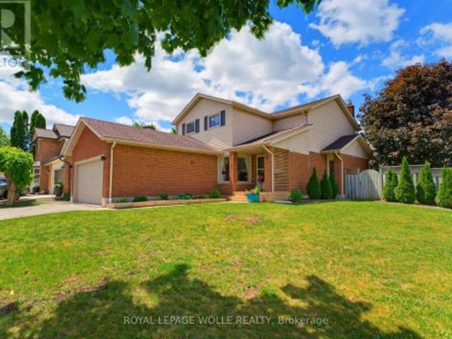 3 Alona Avenue, Cambridge, ON, N3C 3Y5 house for sale | Listing ID X13726 | Royal LePage