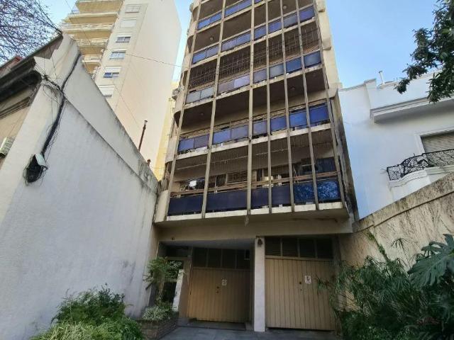 3 ambientes contrafrente con balcon super luminoso cocina y baño equipados juan b alberdi 273