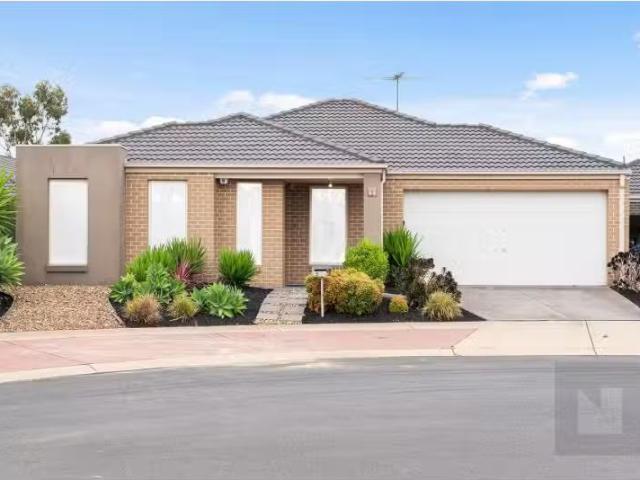 3 Ann Maree Court, Point Cook House for rent Listed by Lisa N.